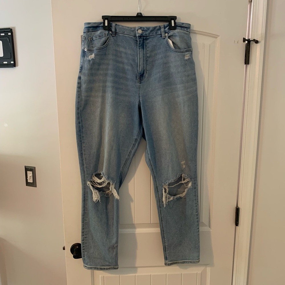 American eagle curvy boyfriend jeans